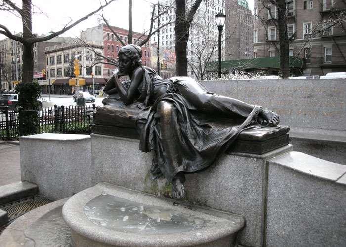 Isidor and Ida Straus Memorial image